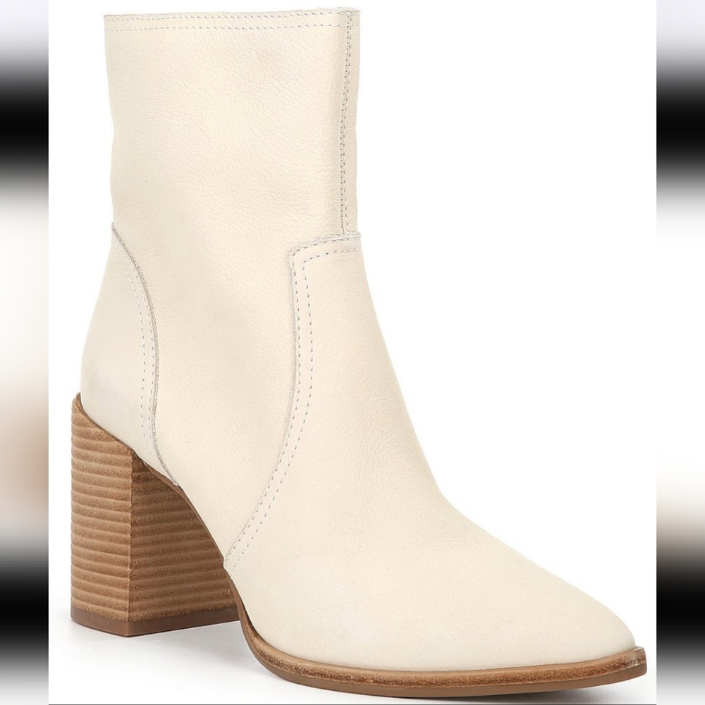 Gianni Bini Darnold Nubuck Block Heel Booties